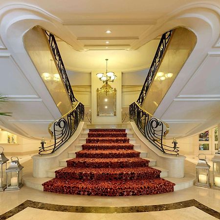 Grand Mercure SP Ibirapuera São Paulo Exterior foto The staircase at the lobby